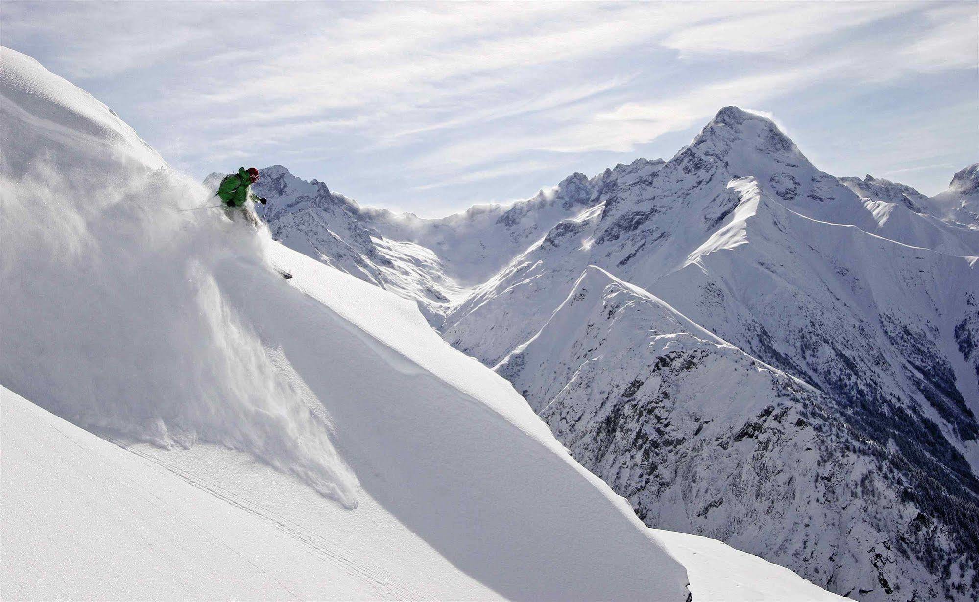 Hotel Les 2 Alpes L'Oree Des Pistes Les Deux Alpes Buitenkant foto